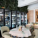 Barrique Baritiu 6 - Breakfast At Restaurant & Minibar - Old Town * Braşov