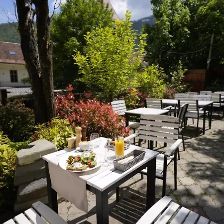 Barrique 22 - Breakfast At Restaurant & Minibar - Old Town Apartment Brașov